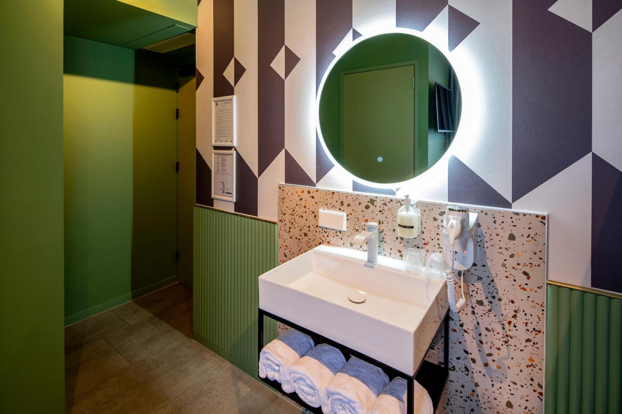 Tourist Inn Hotel Amsterdam Luaran gambar